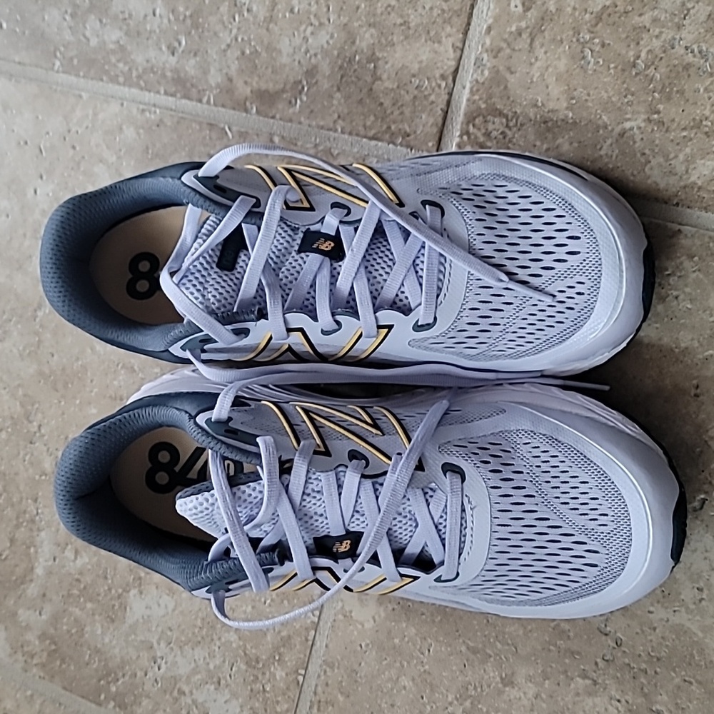 New Balance womens 840v5 running shoes